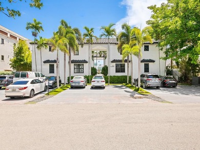 Beautifully renovated waterfront residence in prestigious Rio - photo 6