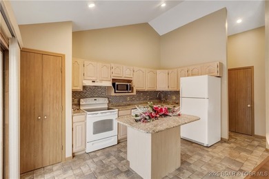 BACK ON THE MARKET!! Well-maintained waterfront home located in - photo 11