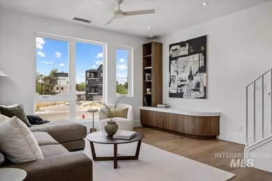 This exceptionally low-maintenance home is situated in Casino - photo 12