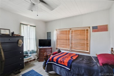 INCOME PRODUCING PROPERTY. TOTAL OF 5 SEPERATE HOUSES!!! House 2 - photo 17