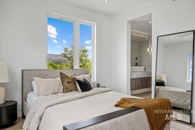 This exceptionally low-maintenance home is situated in Casino - photo 21