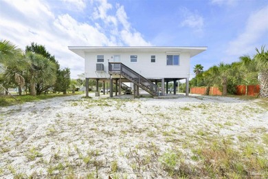 Nestled just two blocks from the sugar-white sands of Pensacola - photo 22