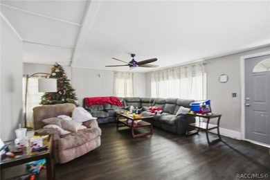 INCOME PRODUCING PROPERTY. TOTAL OF 5 SEPERATE HOUSES!!! House 2 - photo 22