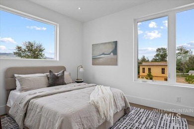 This exceptionally low-maintenance home is situated in Casino - photo 24