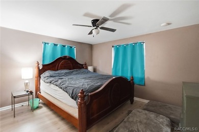 INCOME PRODUCING PROPERTY. TOTAL OF 5 SEPERATE HOUSES!!! House 2 - photo 36
