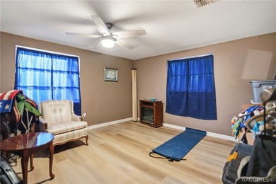 INCOME PRODUCING PROPERTY. TOTAL OF 5 SEPERATE HOUSES!!! House 2 - photo 38