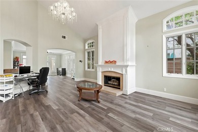 Nestled on a quiet cul-de-sac in the prestigious Central Park - photo 6