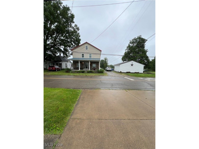 (private lake, pond, creek) Home For Sale in Coshocton Ohio