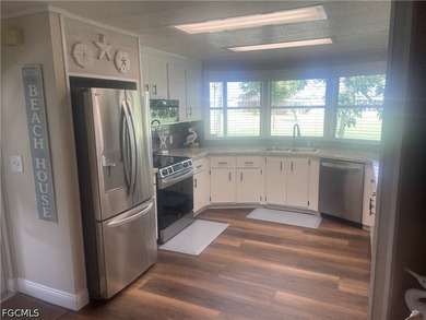 If you are looking for a beachy and coastal 2-bed - 2-bath home - photo 3