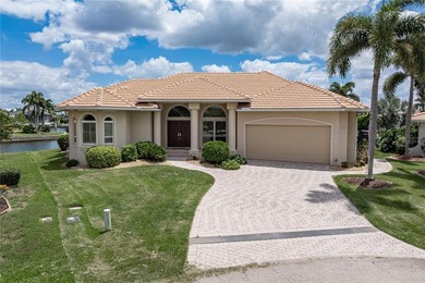 CUSTOM, TIP LOT WATERFRONT HOME IN PGI W/173 FEET OF SEAWALL - photo 2