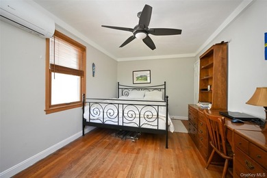 Beautifully maintained detached Colonial in sought-after Bayside - photo 12