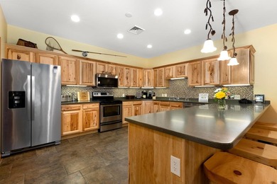 Castle Rock Lake Condo at Portofino Bay! Meticulously maintained - photo 3