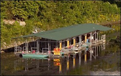Resort located on renowned trout fishing White River in the - photo 2