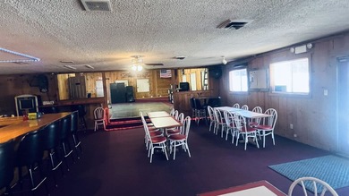 Just in time for summer, this turnkey 2993 sq ft restaurant with - photo 4