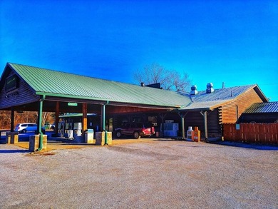 Resort located on renowned trout fishing White River in the - photo 5