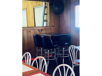 Just in time for summer, this turnkey 2993 sq ft restaurant with - photo 6