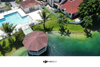 Lake Townhome/Townhouse For Sale in Homestead, Florida
