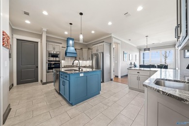 Experience breathtaking panoramic views of Weiss Lake and - photo 15