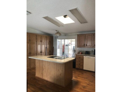 Immaculate and in great condition home on a beautiful lot in the - photo 19