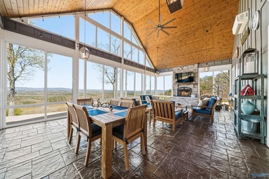 Experience breathtaking panoramic views of Weiss Lake and - photo 23