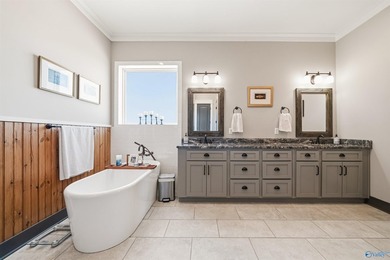 Experience breathtaking panoramic views of Weiss Lake and - photo 37