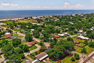Rare Mid-Century Modern Retreat - Walking Distance to the Beach! - photo 38