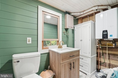 Imagine a getaway in the Blue Ridge Mountains that combines a - photo 44