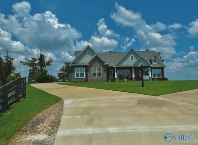 Experience breathtaking panoramic views of Weiss Lake and - photo 45