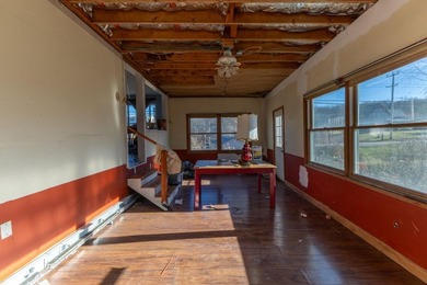 Welcome to this inviting 3-bedroom, 1-bathroom ranch-style home - photo 9