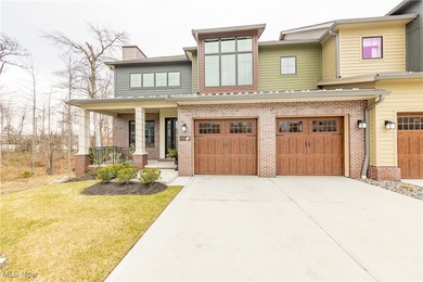 (private lake, pond, creek) Home For Sale in Pepper Pike Ohio