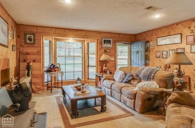 Spacious home with 4 bedrooms, 2 bathrooms, 1774 square feet of - photo 2