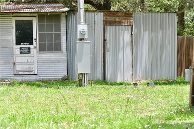 Conveniently located in Rockport, Texas minutes away from Little - photo 11