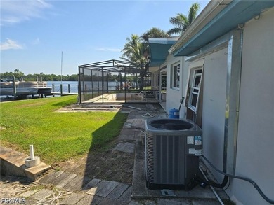 Rare riverfront opportunity on the Caloosahatchee River! - photo 4