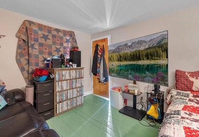 Seller offering 5K closing credit. Perfect opportunity to live - photo 24