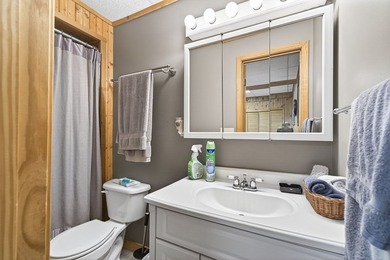 Well-kept lakeview home on beautiful Dale Hollow Lake! Built in - photo 43