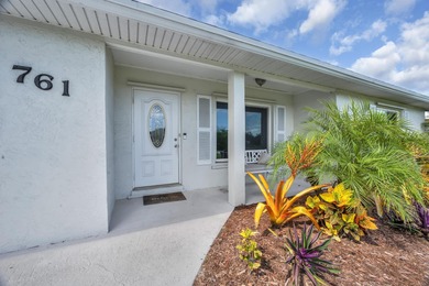 St. Lucie River Home For Sale in Port Saint Lucie Florida