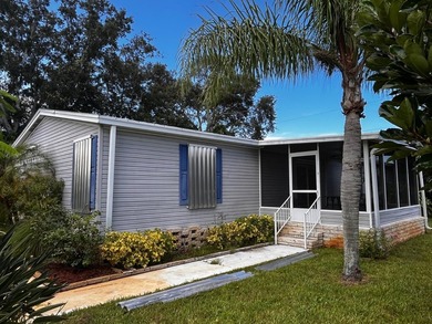 2001 3/2 Palm harbor in a small and very nice Sebastian - photo 2