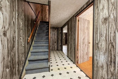 Well-kept 2BR/1.5BA single-family with a finished basement - photo 11
