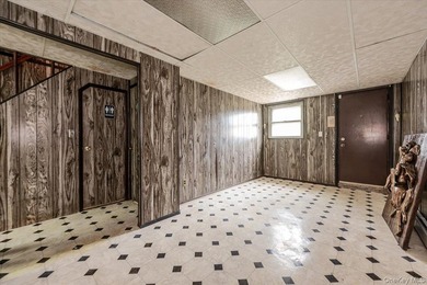 Well-kept 2BR/1.5BA single-family with a finished basement - photo 12