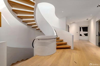 A rare offering - a modern architectural masterwork commanding - photo 26
