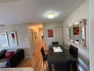 Fully Furnished Turn-Key 2 Bedroom, 2 Bath Condo in Prime South - photo 7