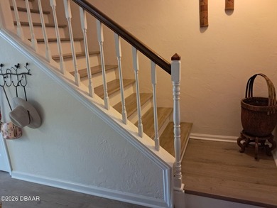 Welcome to this stunning turnkey townhome that has been - photo 6