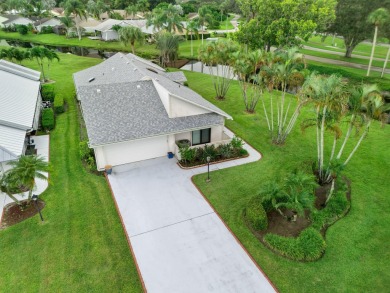 (private lake, pond, creek) Home For Sale in Hobe Sound Florida
