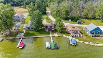 Waldron Lake Home For Sale in Wawaka Indiana