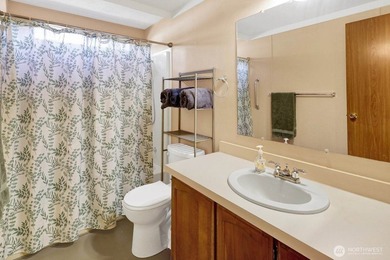 Welcome to Robin Lane Park, a peaceful 55+ community ideally - photo 11
