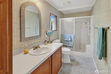 Welcome to Robin Lane Park, a peaceful 55+ community ideally - photo 16