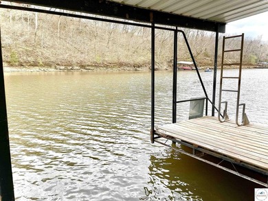 Enjoy peaceful lake living in this bright and beautiful home - photo 18