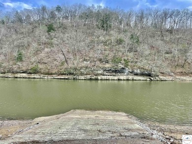 Enjoy peaceful lake living in this bright and beautiful home - photo 19