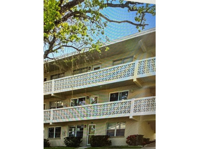 Enjoy carefree Florida living in this well-maintained 2-bedroom - photo 1