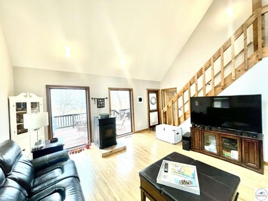 Enjoy peaceful lake living in this bright and beautiful home - photo 24
